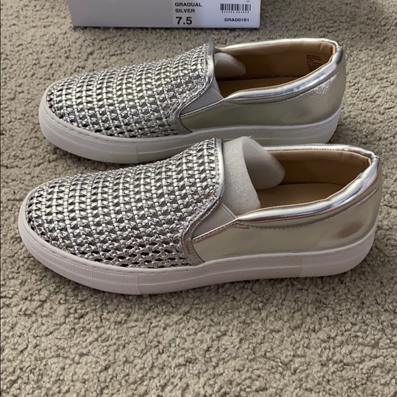 Steve Madden silver sneakers - Picture 5 of 9